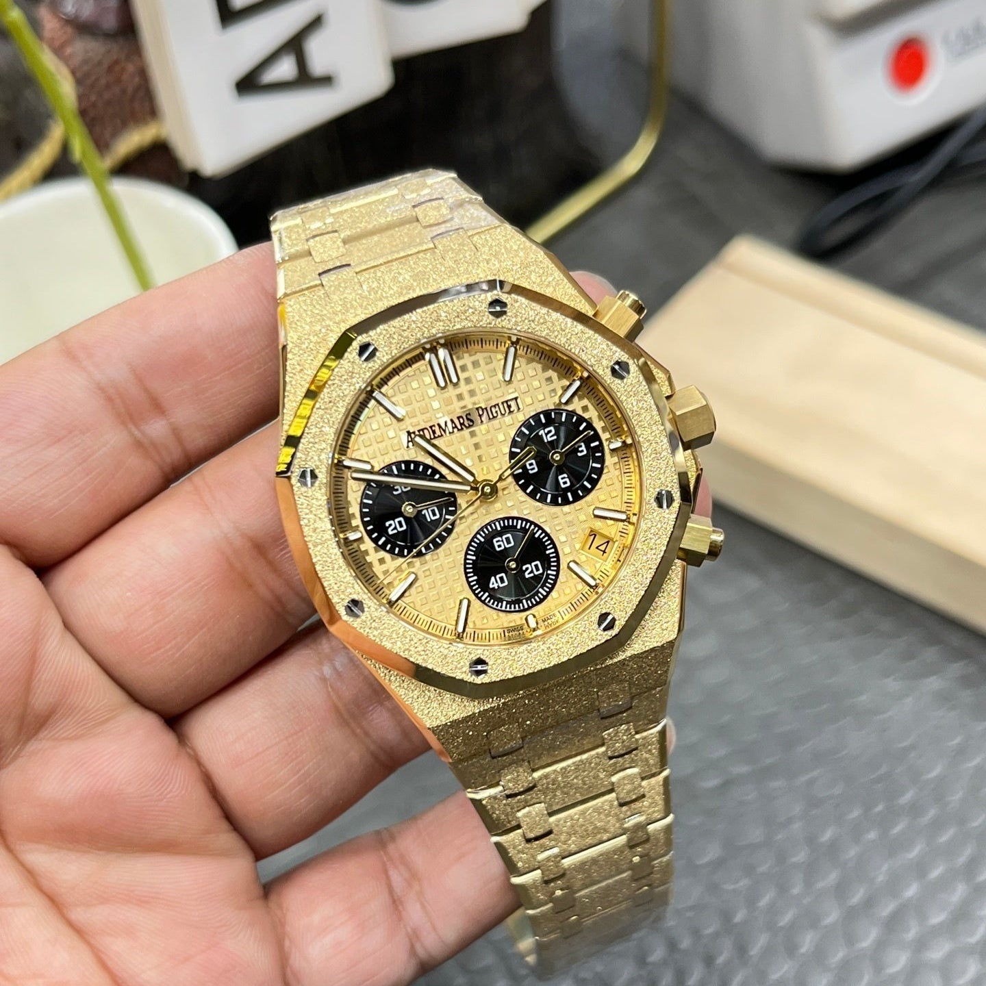 Audemars Piguet 1:1 Royal Oak Frosted Gold