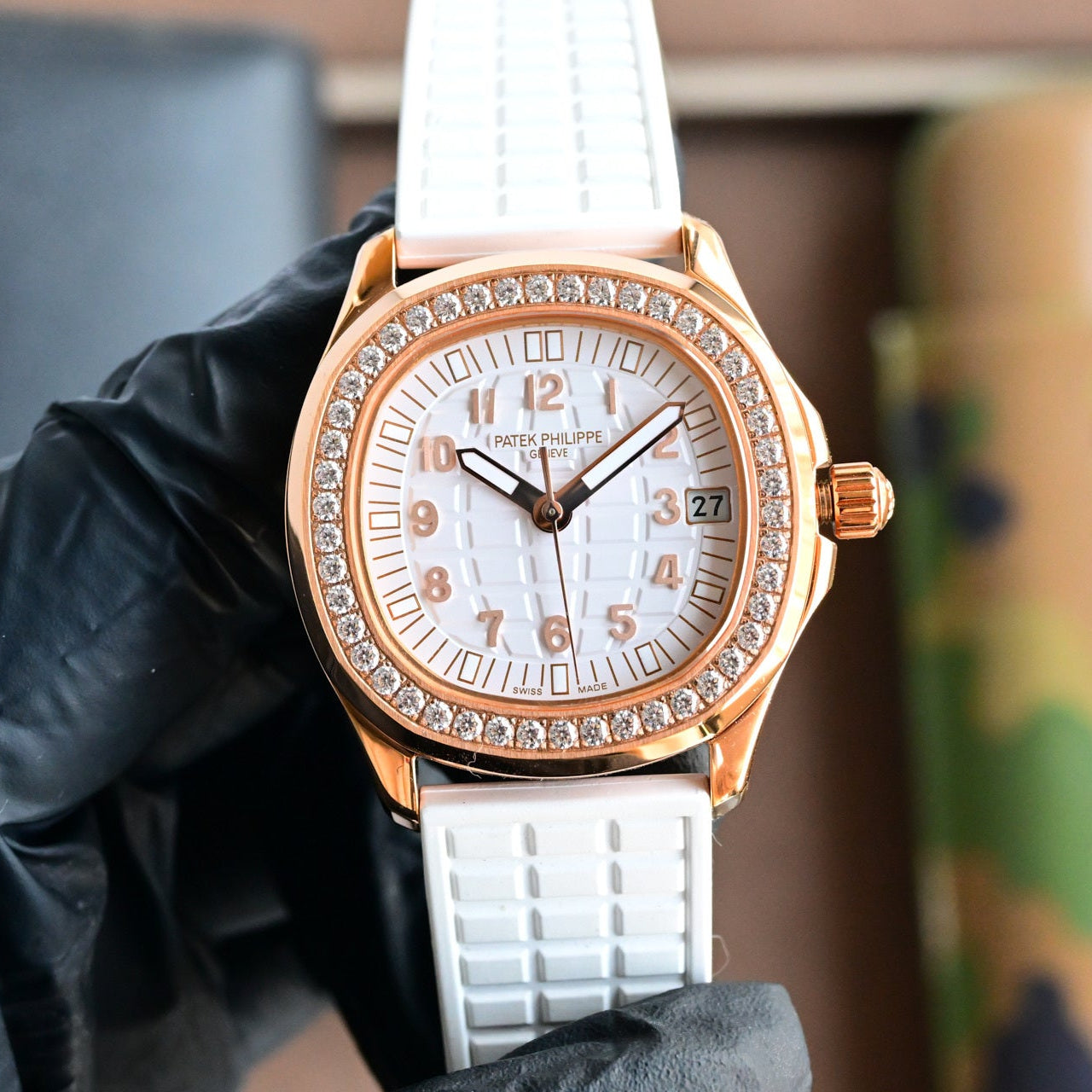 Patek Philippe 1:1 Aquanaut White Dial Rose Gold Diamond Bezel Replica Watch